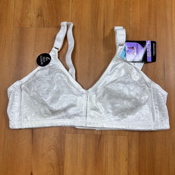 NWT Bali Double Support Spa Closure Wireless Bra Sz 40C White Satiny Lace Floral - Picture 3 of 8
